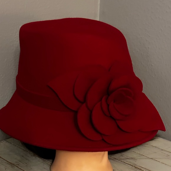 Vintage Betmar Red Wool Hat With Flower Women’s - Picture 1 of 15